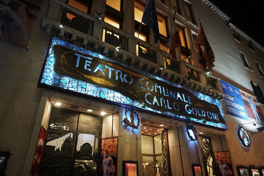 Photo theater