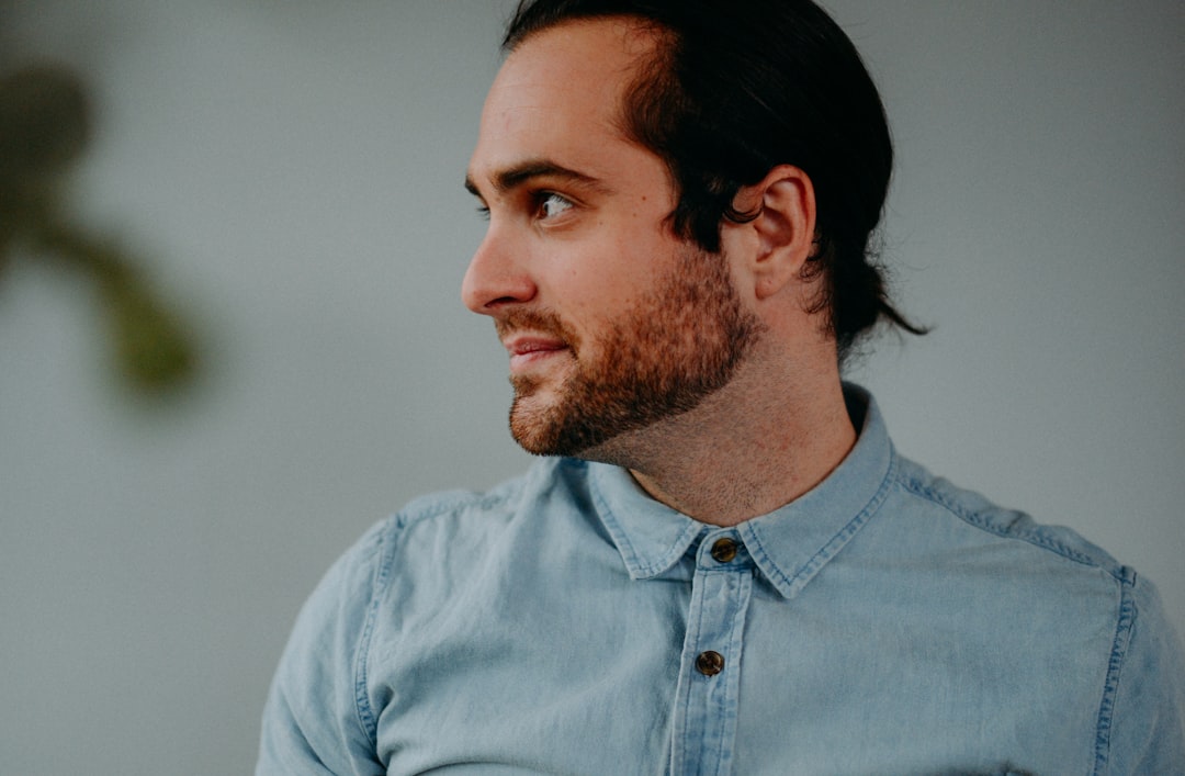 Photo blue shirt